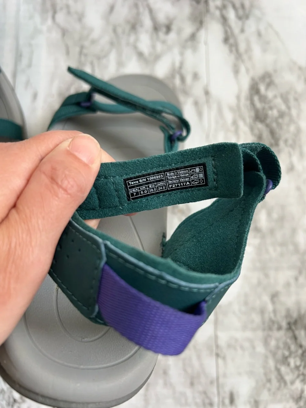 Teva | women’s size 7 “Verra” sandals hiking outdoor adventure teal and purple - Picture 4 of 8